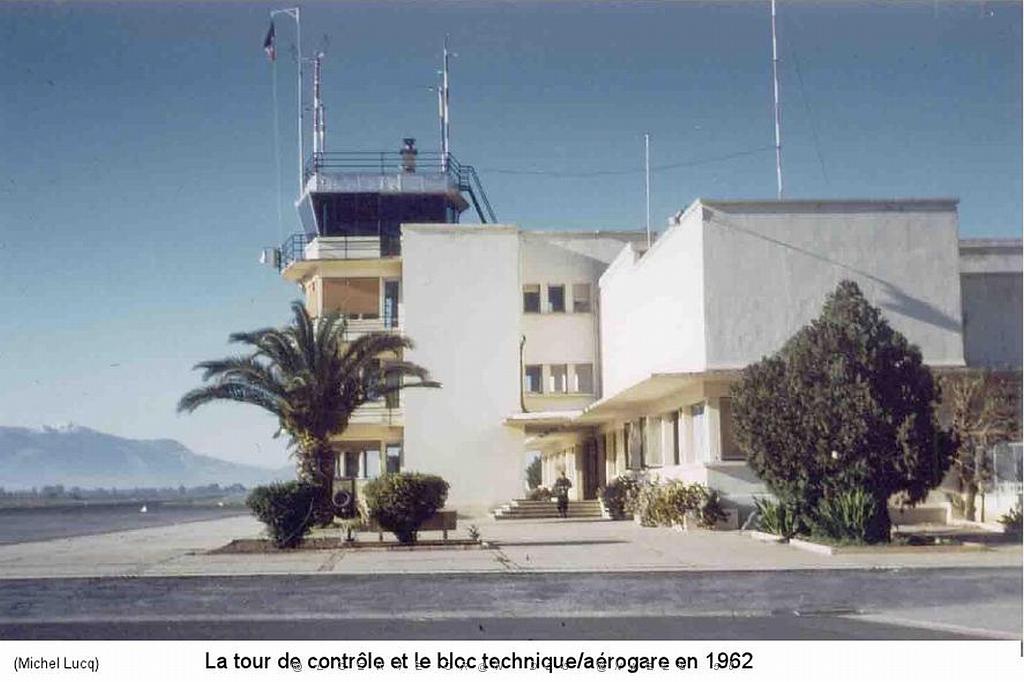 120 - AERODROMES ET BASES 1945-1962-1-BOUFFARIK BA 142) (13).jpg